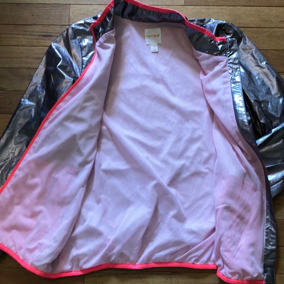Metallic wind breaker - Picture 2 of 4
